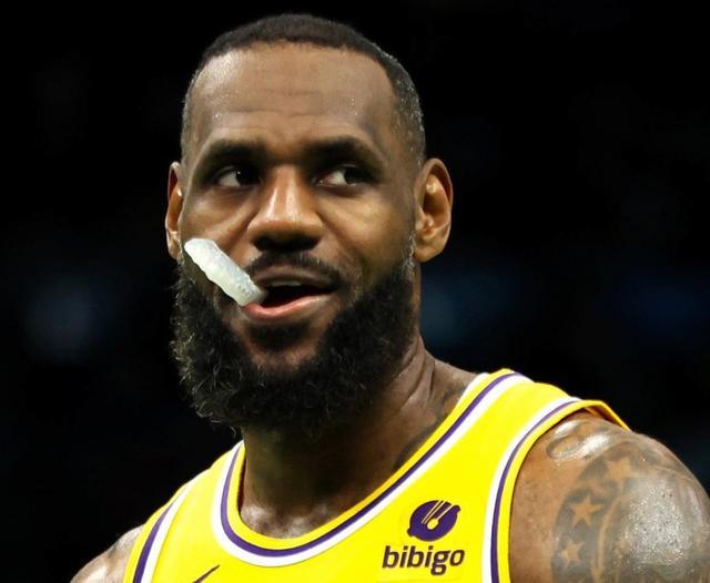 开云APP-湖人更新伤情报告：詹姆斯能出战勇士，东契奇、里夫斯仍缺阵